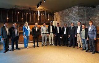 Başkan Şahin, kurum müdürleri ve müteahhitleri...