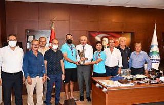 Başkan Tuncel, Söke’nin Türkiye ikincisi balık...