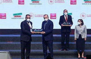 Başkan Yılmaz: "Gençlerimize yeni ufuklar...