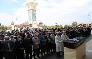 Başkan Zolan’ın kayınvalidesi son yolculuğuna...