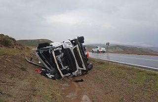 Başkent’te tır devrildi: 1 ölü