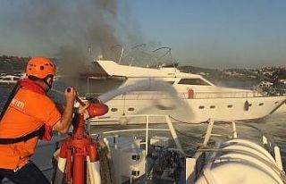 Bebek’te tekne yangını