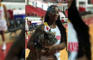 Bellona Kayseri Basketbol oyuncuları yeni sezondan...