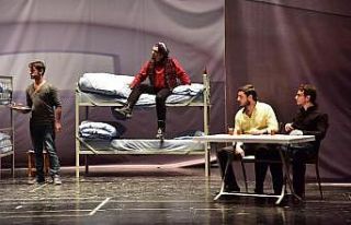 Bilecik Belediyesi’nden ücretsiz tiyatro kursu