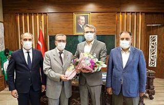 Bingöl Valisi Ekinci, yılın ahileri ile bir araya...