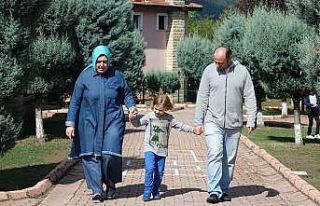 Bir "anne" kelimesi bakın nasıl mutlu...