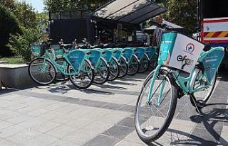 Bir ayda 152 bin kilometre pedal çevirdiler