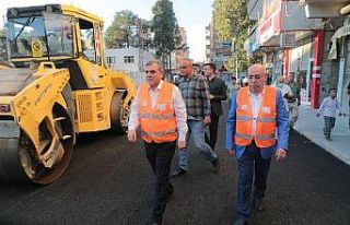 Birecik’te yürütülen asfalt çalışmaları incelendi