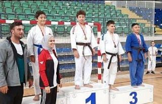 Birincilik kupasını Eskişehir’e getirdi