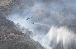 Bitlis’teki yangına helikopterli müdahale