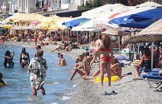 Bodrum sahillerinde hafta sonu yoğunluğu