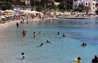 Bodrum’da deniz keyfi, Doğu’da kar kabusu