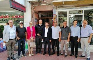 Burhaniye’de aşure hayırları devam ediyor