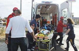 Burhaniye’de otomobil ATV’ye çarptı; iki kişi...