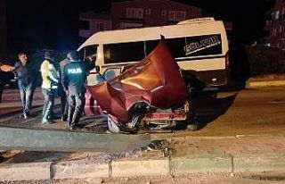 Bursa’da 3 kişin yaralandığı kazada, araçtaki...