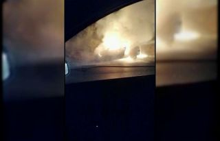Bursa’da seyir halindeki otomobil alev alev yandı