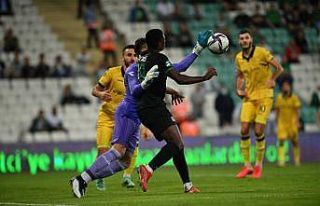 Bursaspor, Timsah Park’ta 8 puan kaybetti