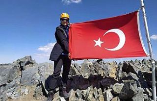 Büşra öğretmen Kaçkar’da zirve yaptı, hedefi...