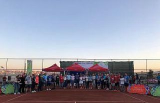 Büyükşehir, uluslararası tenis turnuvasında derece...