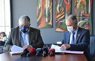 Buz Pateni Yapan Sporcuların Performansları Atatürk...