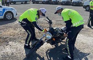 Çalıntı motosiklet terk edilmiş olarak bulundu