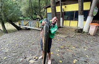 Can sıkıntısıyla çaya attığı oltasına 51...