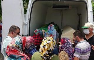 Çanakkale’de eşini kızının önünde katleden...