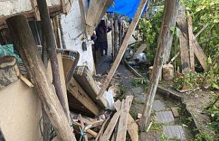 Cenaze evinde balkon çöktü: 13 yaralı