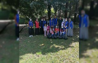 Çevre timi 1 ton çöp topladı