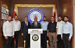 Cinayet zanlısını yakalayan ekip ödüllendirildi