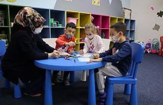 Çocuk kulübü kapılarını açıyor