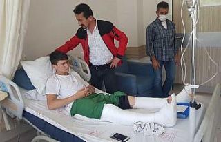 Çocuklarına çarpan doktordan kaza yerini terk ettiği...