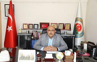 Çubuklu turşu üreticileri AYBÜ Rektörü Aydınlı’ya...