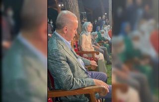 Cumhurbaşkanı Erdoğan, şiirini dinlerken gözyaşlarını...