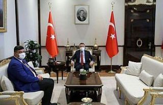 Cumhurbaşkanı Yardımcısı Oktay ve Başkan Oğuz,...