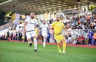 Denizlispor puanla tanıştı