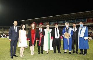 Dereceye girip AÜ’yü tercih eden 6 öğrenciye...