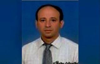 Derste rahatsızlanan öğretmen hayatını kaybetti