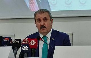 Destici: "Türk ve Müslüman olan herkesin gururlanacağı,...