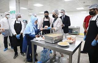 DEÜ’de kazanlar birlik ve berberlik için kaynadı