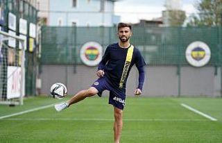 Diego Rossi: "Takıma yardım edip kupalar kazanmak...