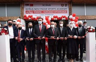 Dışişleri Bakanı Çavuşoğlu, Yeni Pazar Spor...