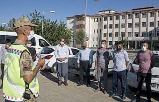 Diyarbakır’da jandarma ekipleri tarafından okul...