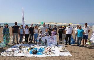 Dünya Temizlik Günü’nde kıyı temizliği