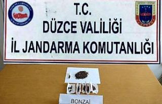 Durdurulan motosikletten uyuşturucu çıktı