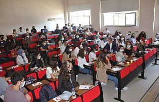 EBYÜ’de yüz yüze eğitim Tıp Fakültesinde başladı
