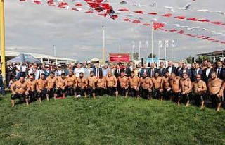 Edirne’de Kel Aliço Pehlivanı Anma Yağlı Güreşleri...