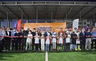 Eğil İlçe Stadyumunun açılışı büyük bir...