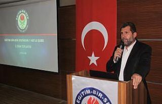 Eğitim-Bir-Sen Erzincan Şube Başkanı Gül: “Öğretmenlere...