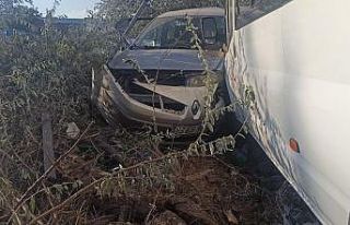 Elazığ’da 2 kişinin yaralandığı kaza anı...